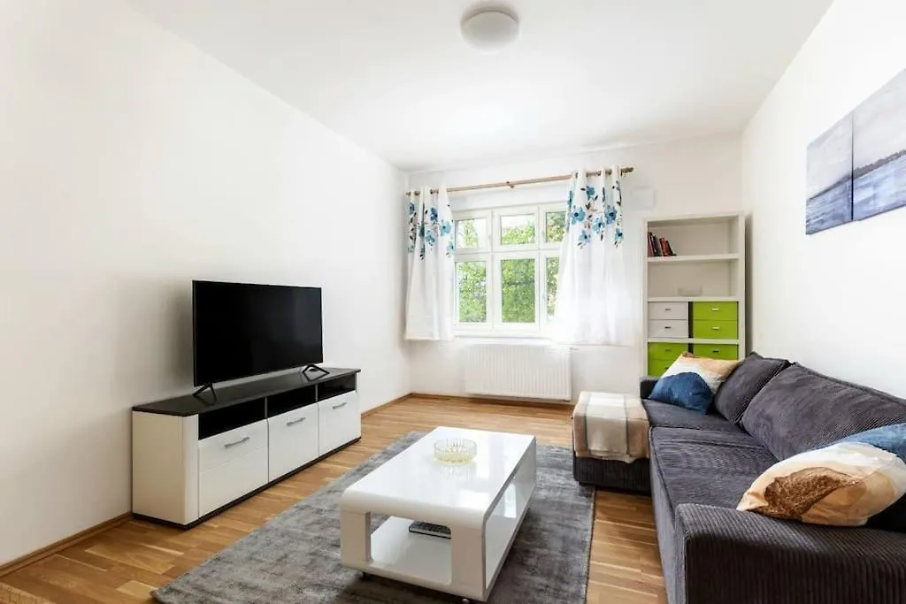 Modern Apartment 6Min From The Prague Castle